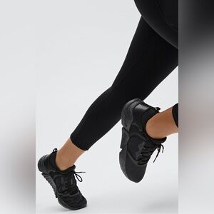 Fabletics || NWOT Cambria Performance Sneaker (W8)